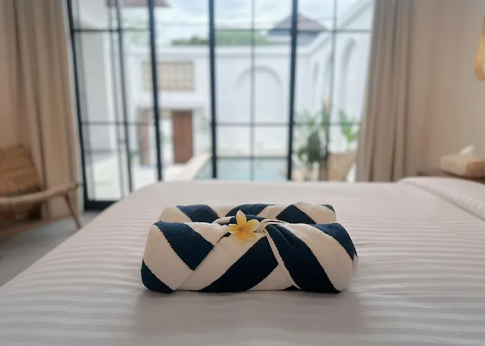 Private Pool 2br * Seminyak (Bali)